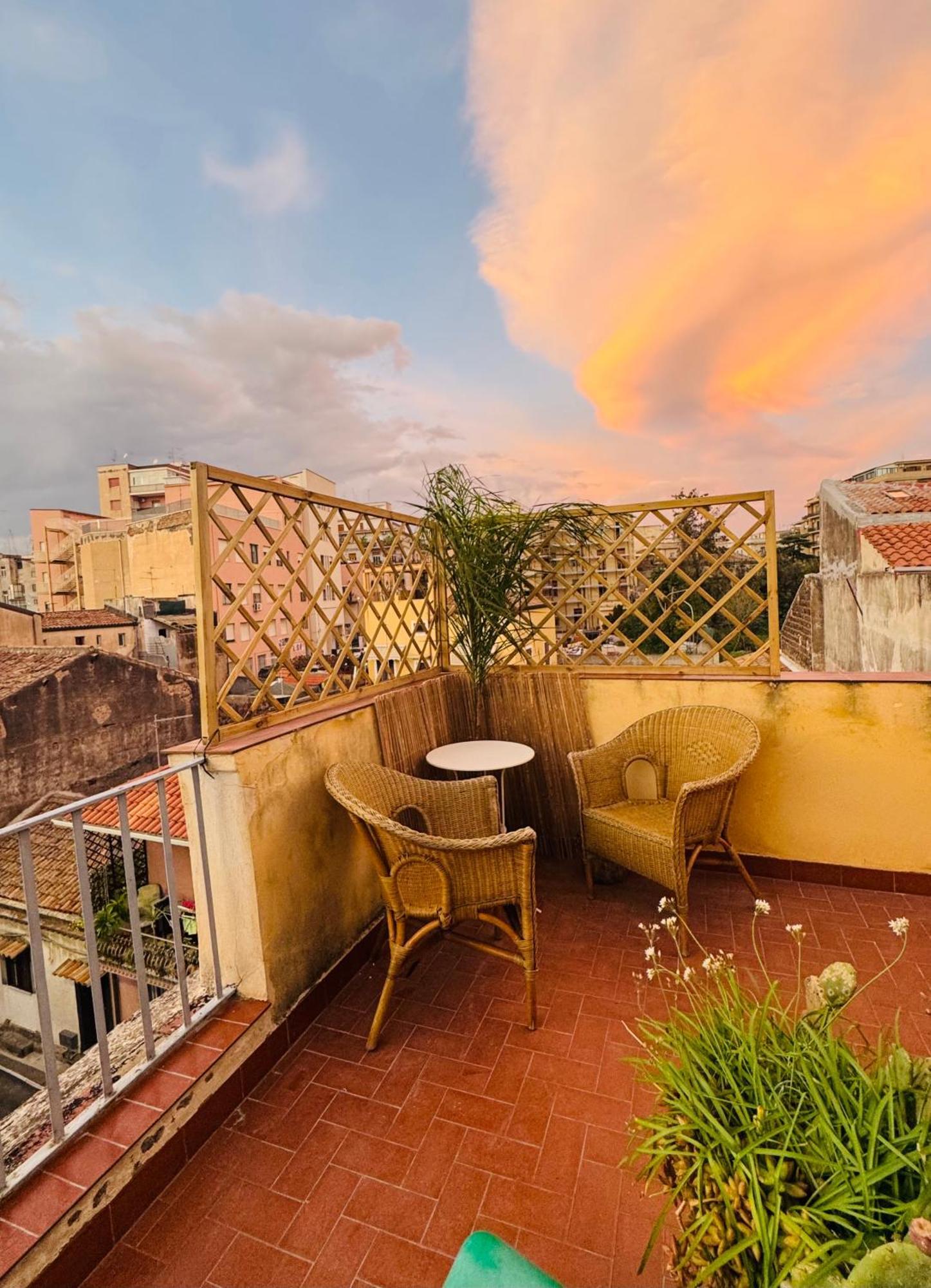 Attico Agora - Elegante Duplex Nel Cuore Di Катанія Екстер'єр фото